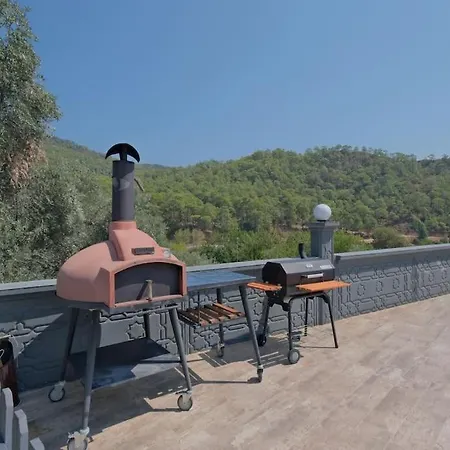 Luxurious And Serene Surrounded By Stunning Mountain View